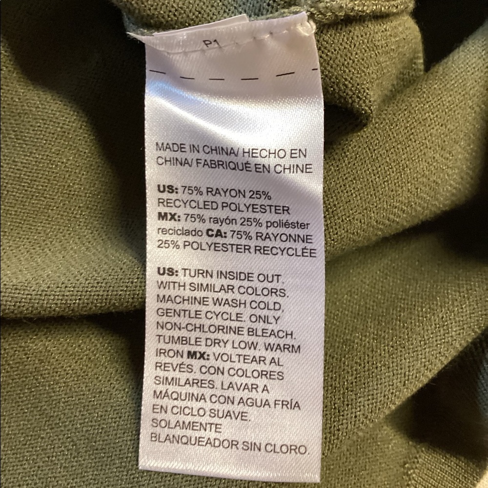 Ladies Sweater - Picture 4 of 4
